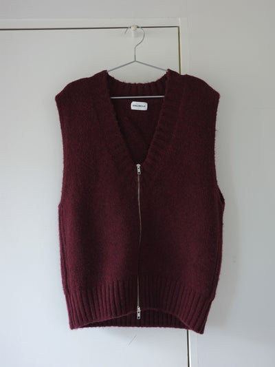 Knit zip vest