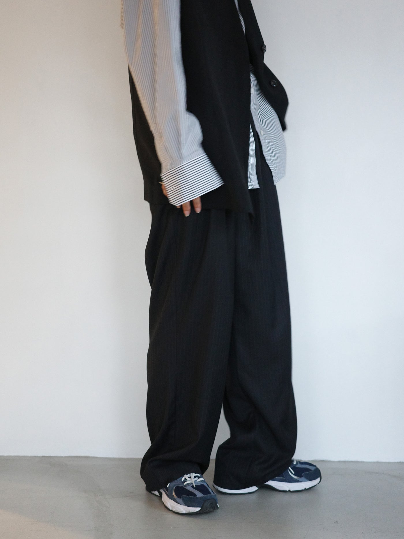 Loose pin stripe easy pants